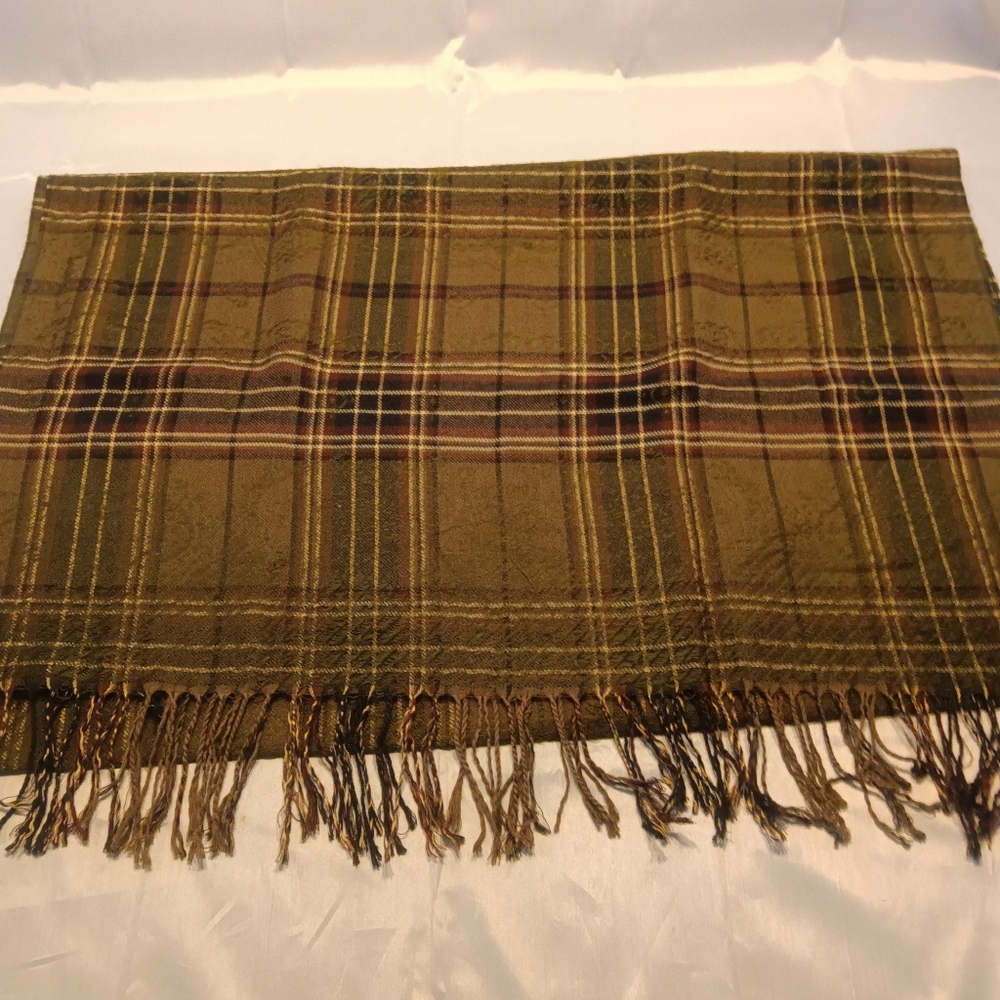 Shawl - Picture 4 of 8
